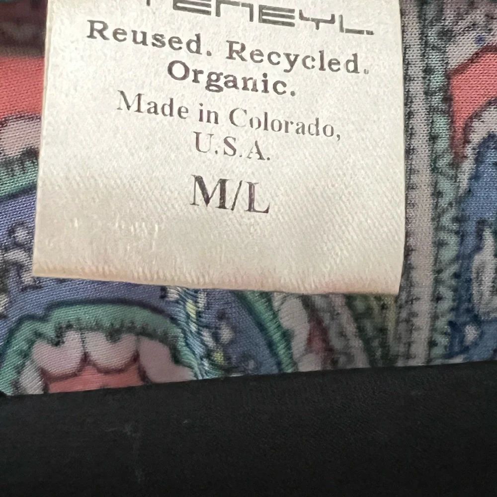 Autumn Teneyl Paisley Halter Dress with Black Trim size medium/large - Picture 9 of 10